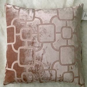 COPY - Pillow 24”